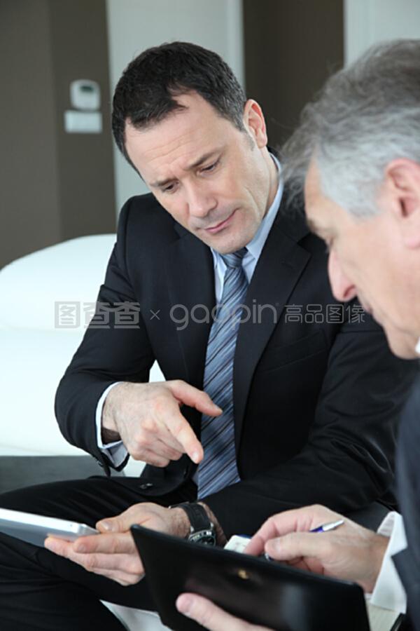 資深夫婦的財(cái)富管理之道 與顧問共創(chuàng)財(cái)務(wù)未來